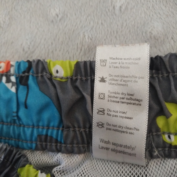 4/$20 Toddler boy George ocean swim trunks 2T - Picture 11 of 12